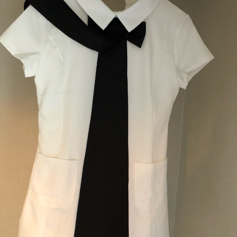 Dress - Picture 4 of 5